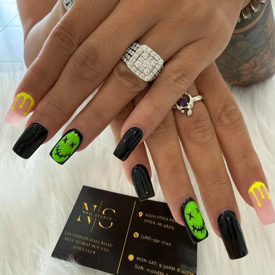 Nail Studio | Top-Notch Nail Salon in Utica, MI 48315